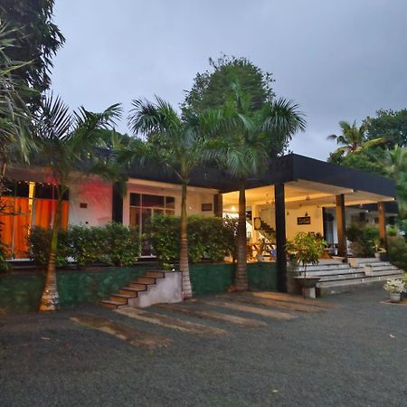Queen'S Place Unawatuna Bagian luar foto